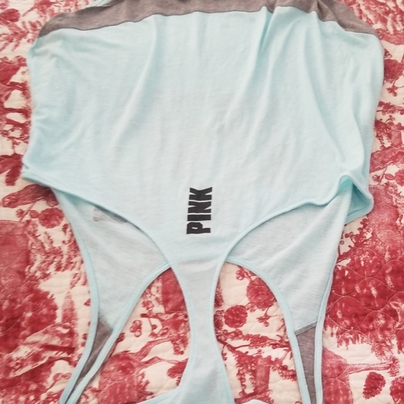 Pink tank top - Picture 3 of 3